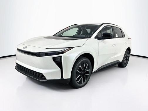 Wind Chill Pearl 2026 Toyota bZ XLE
