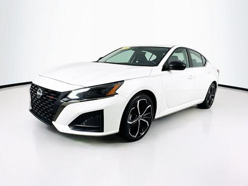 2024 Nissan Altima SR FWD