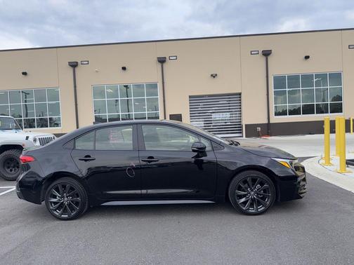 2025 Toyota Corolla Hybrid SE