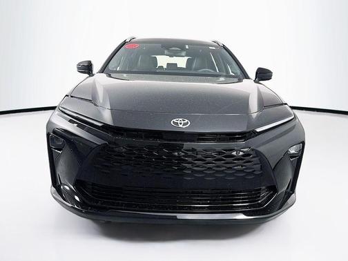 2025 Toyota Crown Signia Limited