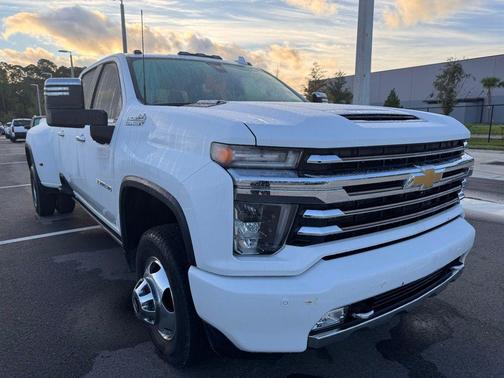 2022 Chevrolet Silverado 3500 High Country