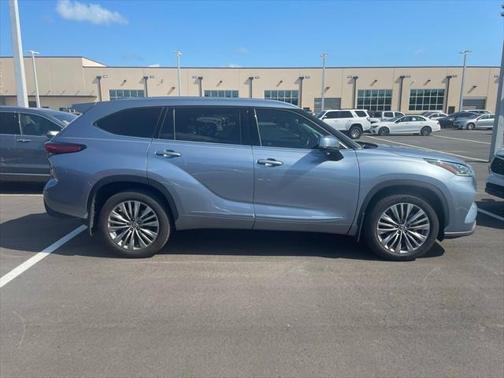 2020 Toyota Highlander Platinum