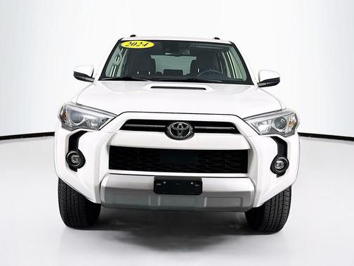 2024 Toyota 4Runner TRD Off Road