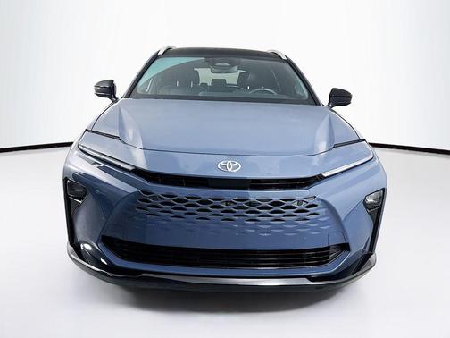 2025 Toyota Crown Signia Limited