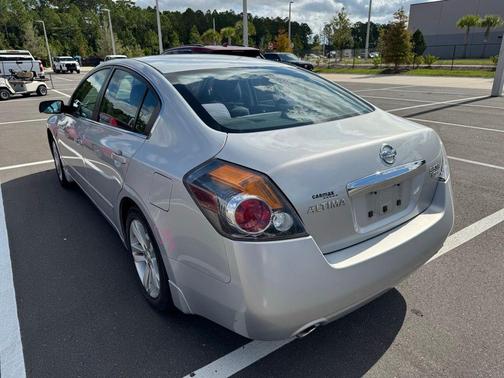 2010 Nissan Altima 3.5 SR