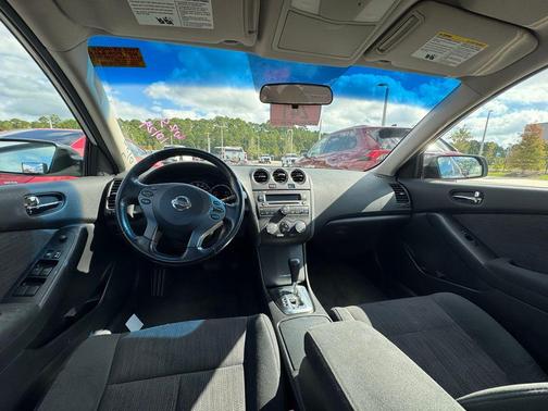 2010 Nissan Altima 3.5 SR