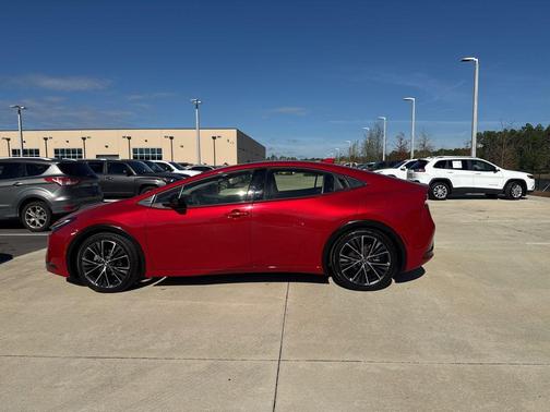 2024 Toyota Prius XLE