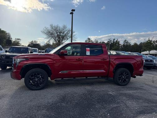 2025 Toyota Tundra Hybrid Platinum