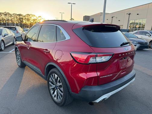 2020 Ford Escape Titanium