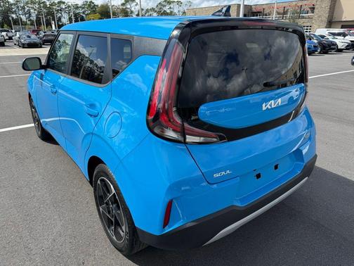 2023 Kia Soul EX