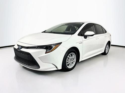 Super White 2021 Toyota Corolla Hybrid LE