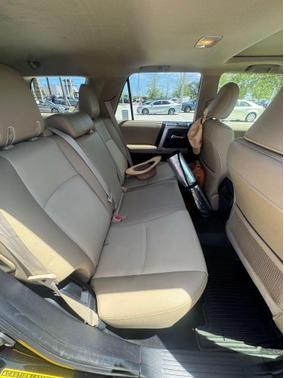 Midnight Black Metallic 2018 Toyota 4Runner SR5 Premium