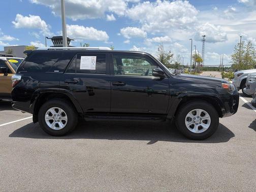 Midnight Black Metallic 2018 Toyota 4Runner SR5 Premium