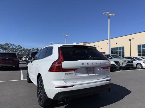 2018 Volvo XC60 T5 Momentum