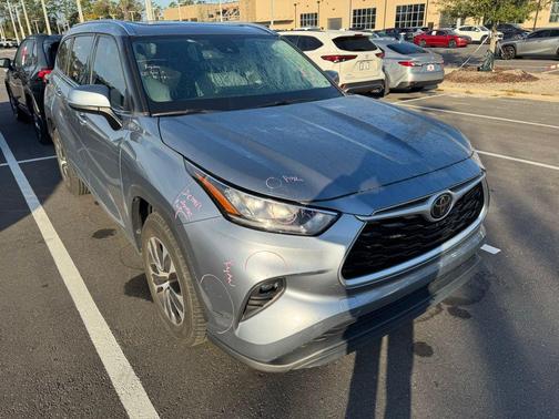 2020 Toyota Highlander XLE