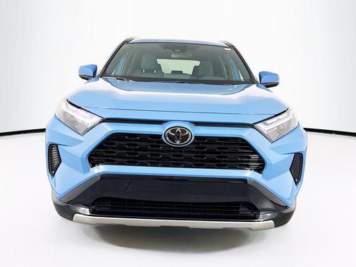 2025 Toyota RAV4 Hybrid SE