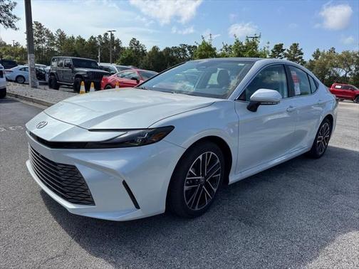2025 Toyota Camry XLE