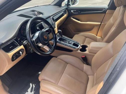 2018 Porsche Macan Base