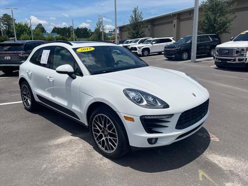 2018 Porsche Macan Base