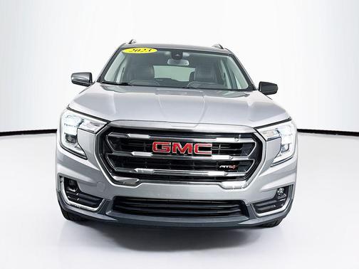 2023 GMC Terrain AWD AT4