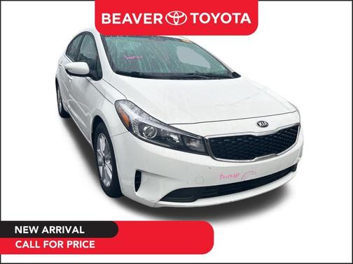 Clear White 2017 Kia Forte S
