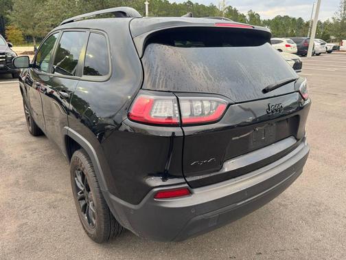 2023 Jeep Cherokee Altitude