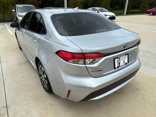 2022 Toyota Corolla Hybrid SE