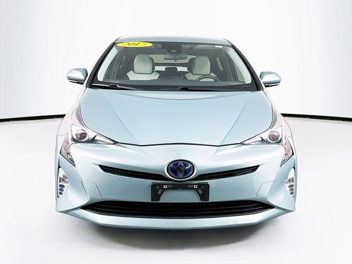 2017 Toyota Prius Three Touring
