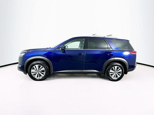 2023 Nissan Pathfinder SL FWD
