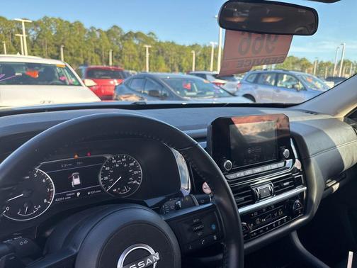 2025 Nissan Pathfinder SV FWD