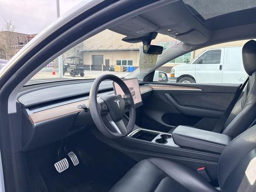 2022 Tesla Model Y Performance Dual Motor All-Wheel Drive