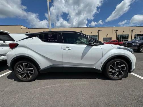 2022 Toyota C-HR Limited