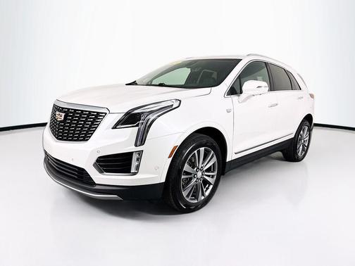 Crystal White Tricoat 2024 Cadillac XT5 Premium Luxury