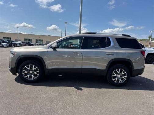 2023 GMC Acadia FWD SLT
