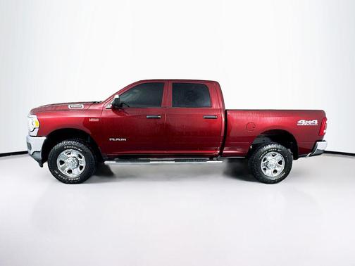 2020 RAM 2500 Tradesman Crew Cab 4X4 6'4' Box