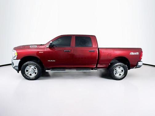 2020 RAM 2500 Tradesman Crew Cab 4X4 6'4' Box
