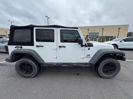 2013 Jeep Wrangler Unlimited Sahara