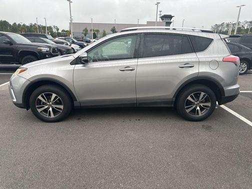 Silver Sky Metallic 2016 Toyota RAV4 XLE