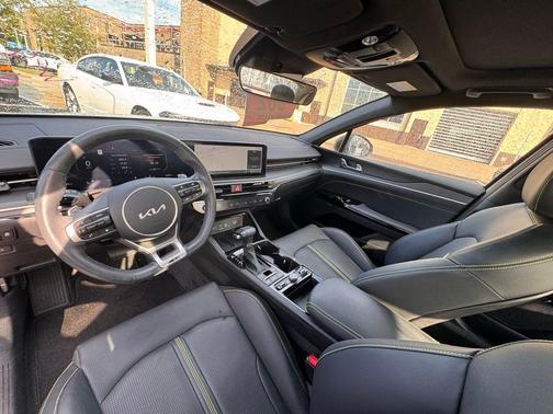 2025 Kia K5 GT
