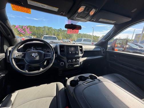 2024 RAM 3500 Tradesman Crew Cab 4x4 8' Box