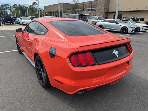 2016 Ford Mustang V6