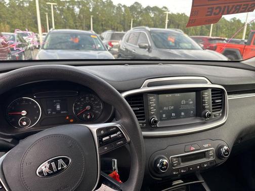 2019 Kia Sorento LX