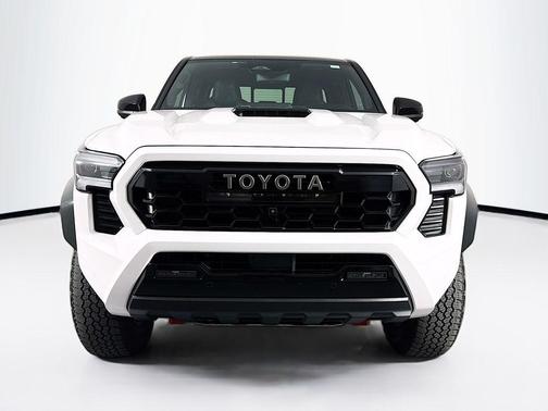 2025 Toyota Tacoma Hybrid TRD Pro