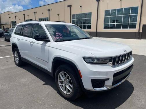 2023 Jeep Grand Cherokee L Laredo