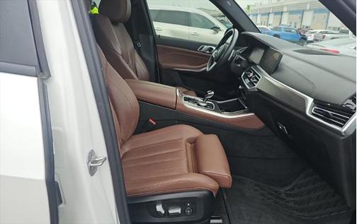2022 BMW X5 M50i