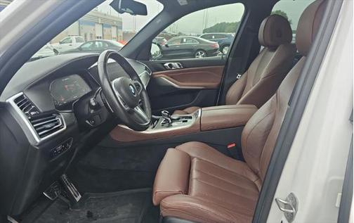 2022 BMW X5 M50i