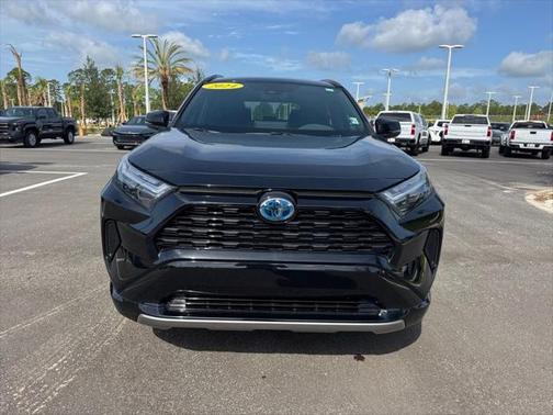 2024 Toyota RAV4 Hybrid SE