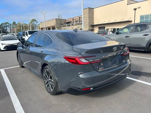 2025 Toyota Camry XLE