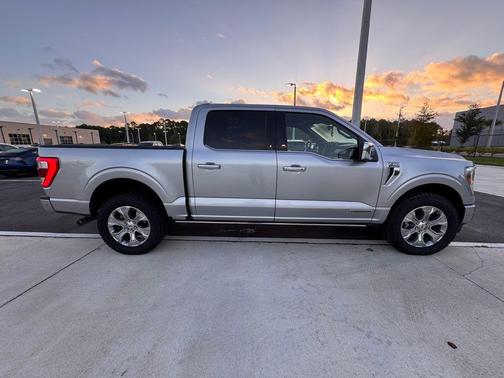 2022 Ford F-150 Platinum