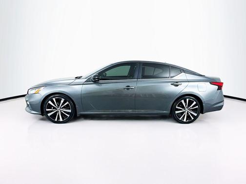 2020 Nissan Altima SR VC-Turbo FWD